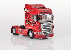 Italeri Scania R560 Highline Red Griffin 1:24 Scale