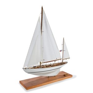 Amati Dorade Fastnet Yacht 1931 1:20 Model Boat Kit