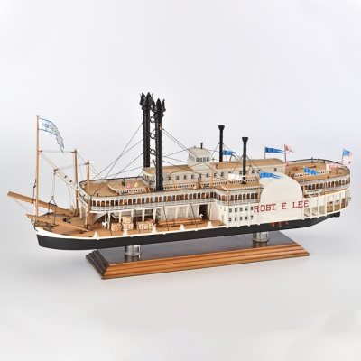 Amati Robert E Lee Mississippi Steam Boat 1:150 Scale Model Boat Kit