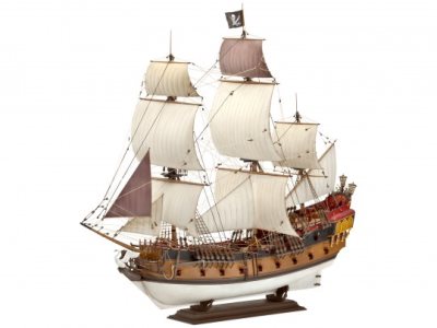 Revell Pirate Ship 1:72 Scale