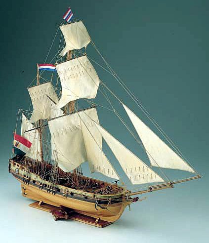 Corel Dolphyn Dutch Privateer 1750 1:50