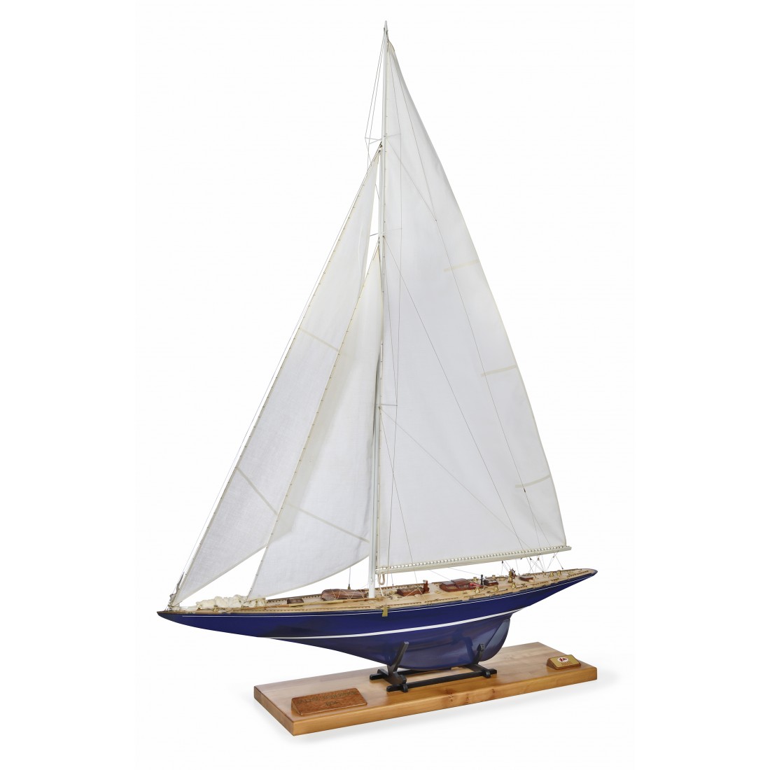 Amati Endeavour America's Cup Challenger 1:35 Scale Model Boat Kit