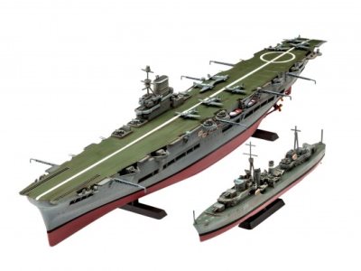Revell HMS Ark Royal & Tribal Class Destroyer 1:720 Scale