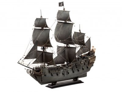 Revell Black Pearl 1:72 Scale