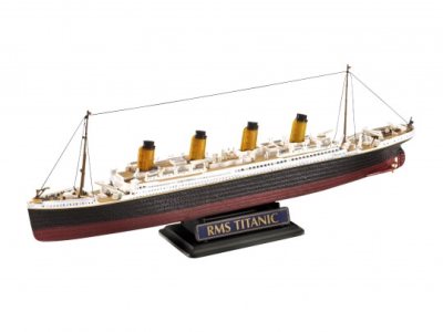 Revell Titanic Gift Set 1:700 Scale