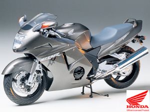 Tamiya Honda CBR1100XX Super Blackbird 1:12 Scale