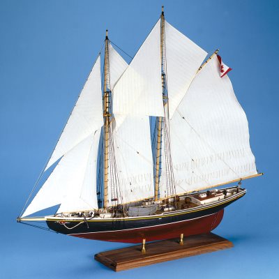Model Shipways Bluenose Canadian Fishing Schooner 1:64