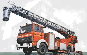 Italeri Iveco Magirus DLK 26-12 Fire Ladder Truck 1:24 Scale