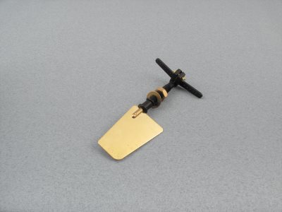 Radioactive MA3063 Small Rudder Brass 46x31mm