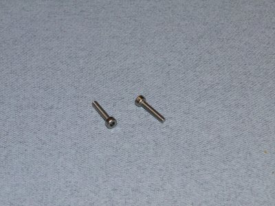 M2.5 x 12mm Stainless Steel Socket Screw (2)