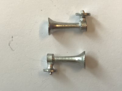 Small Single Horn 13mm (2)
