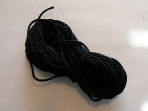 C82130B Rigging Thread 1.30mm Black (10m)