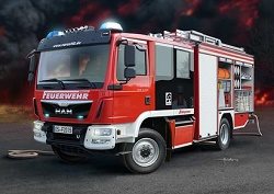 Revell MAN TGM / Schlingmann HLF 20 VARUS 4x4 1:24 Scale