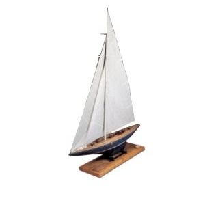 Amati Endeavour America's Cup Challenger 1:35 Scale Model Boat Kit