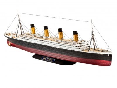 Revell RMS Titanic 1:700 Scale