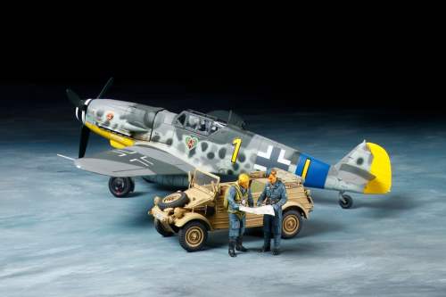 Tamiya Messerschmitt BF 109G-6 & Kubelwagen 82 1:48 Scale