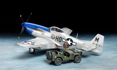 Tamiya North American P-51D Mustang & 4x4LV 1:48 Scale
