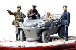 Tamiya German Panzer Division Front Line Figures 1:35 Scale