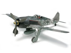 Tamiya Focke-Wulf Fw190 A8/A-8 R2 1:48 Scale