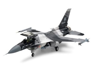 Tamiya F-16C/N Aggressor 1:48 Scale
